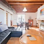 Maison De Campagne, Grande Metairie *