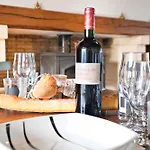 Maison De Campagne, Grande Metairie Nyaraló *