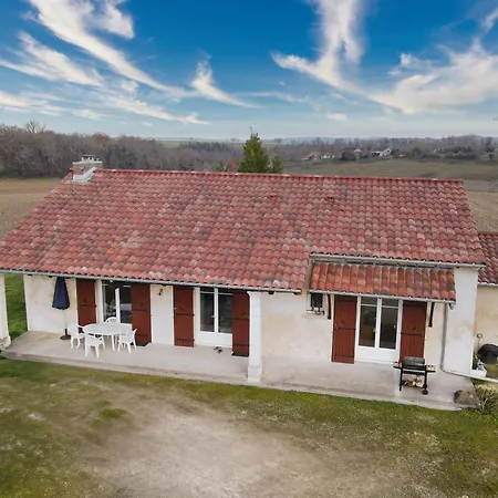 Maison De Campagne, Grande Metairie Holiday home